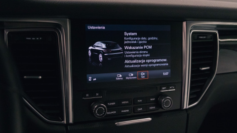 Porsche Macan PCM 4.0 MIB2 polskie menu, polski lektor, zmiana regionu Porsche Macan PCM 4.0 MIB2 polskie menu, polski lektor, zmiana regionu