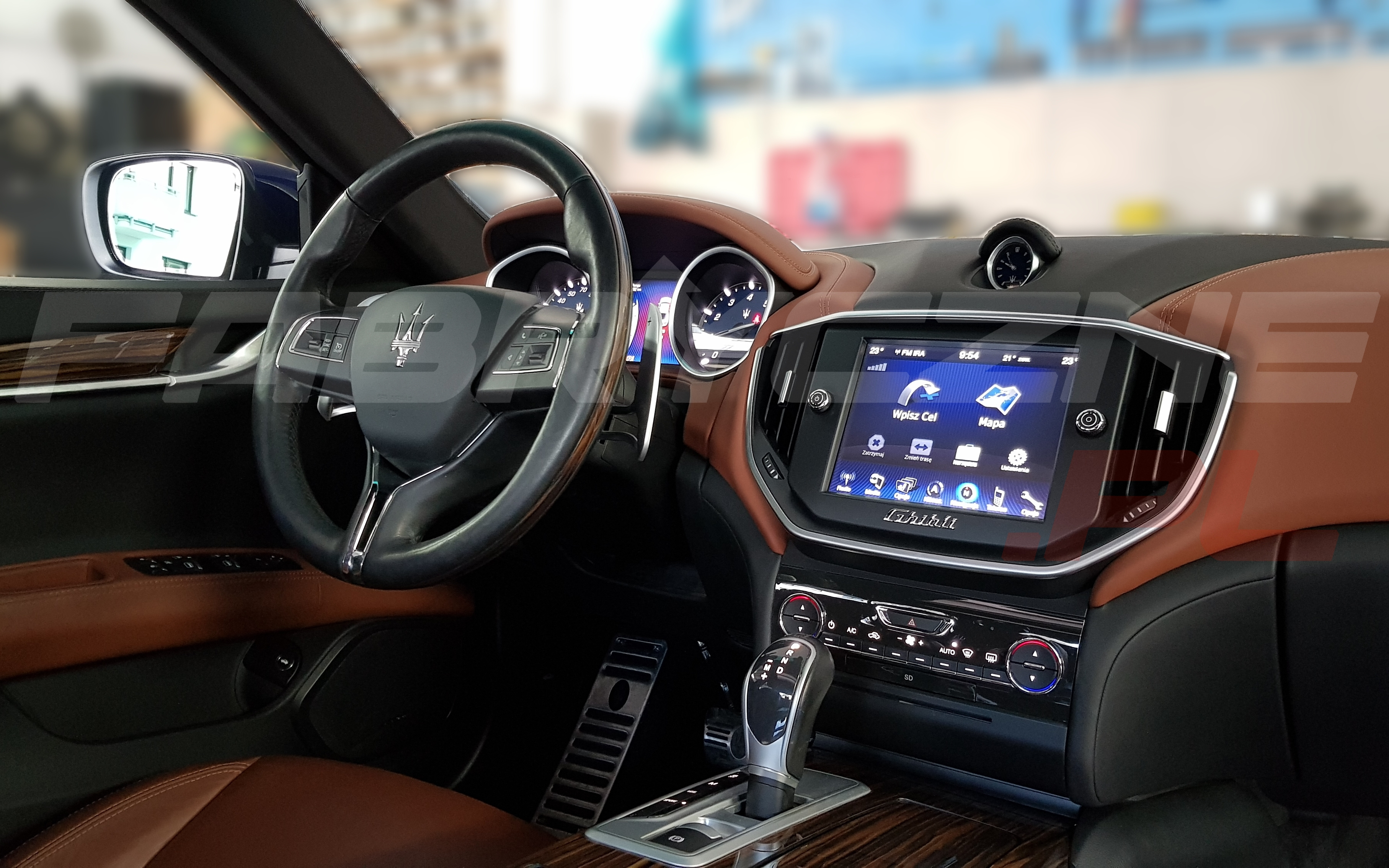 Maserati Ghibli Uconnect Pansonic/Garmin navigation system. Polskie menu, polski lektor, mapy?