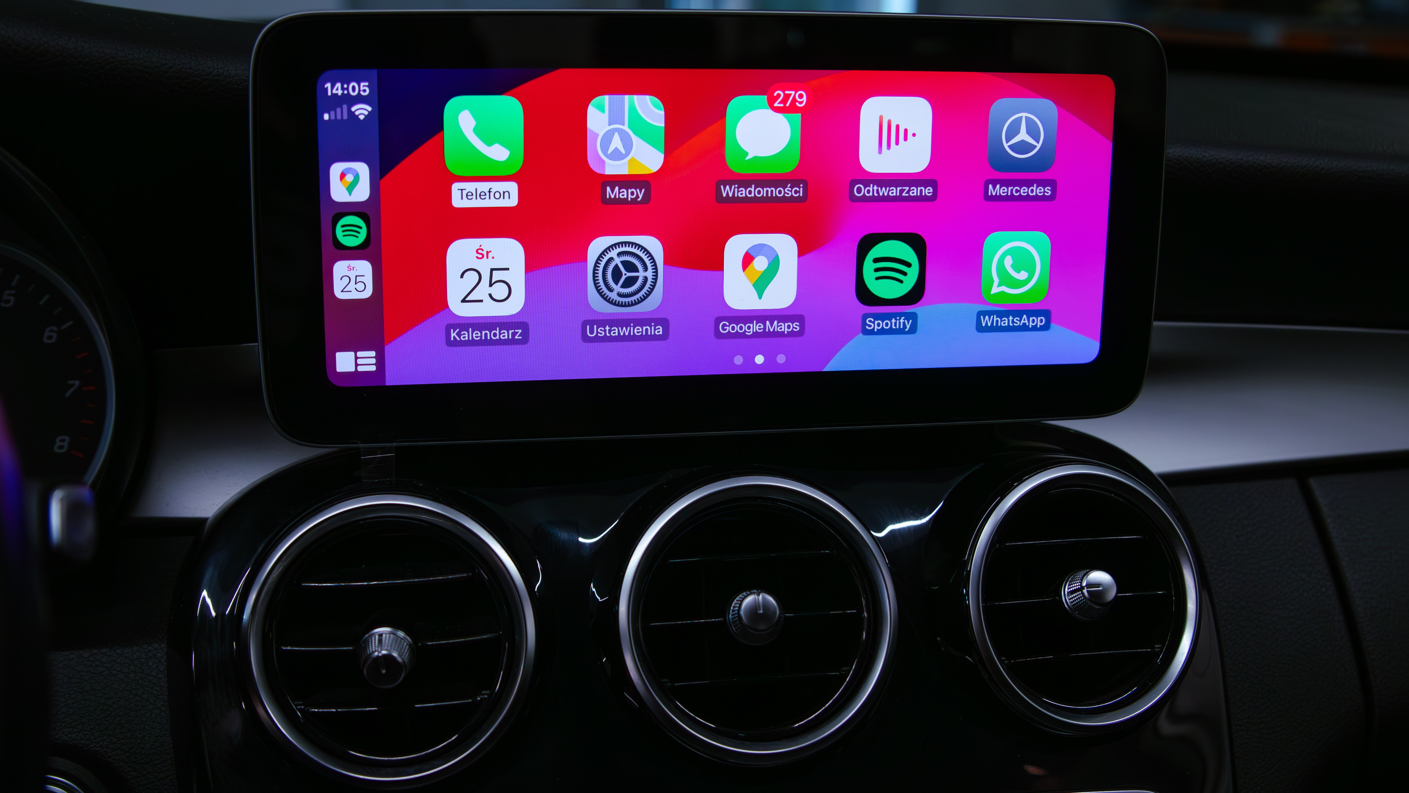 Mercedes W205 CarPlay