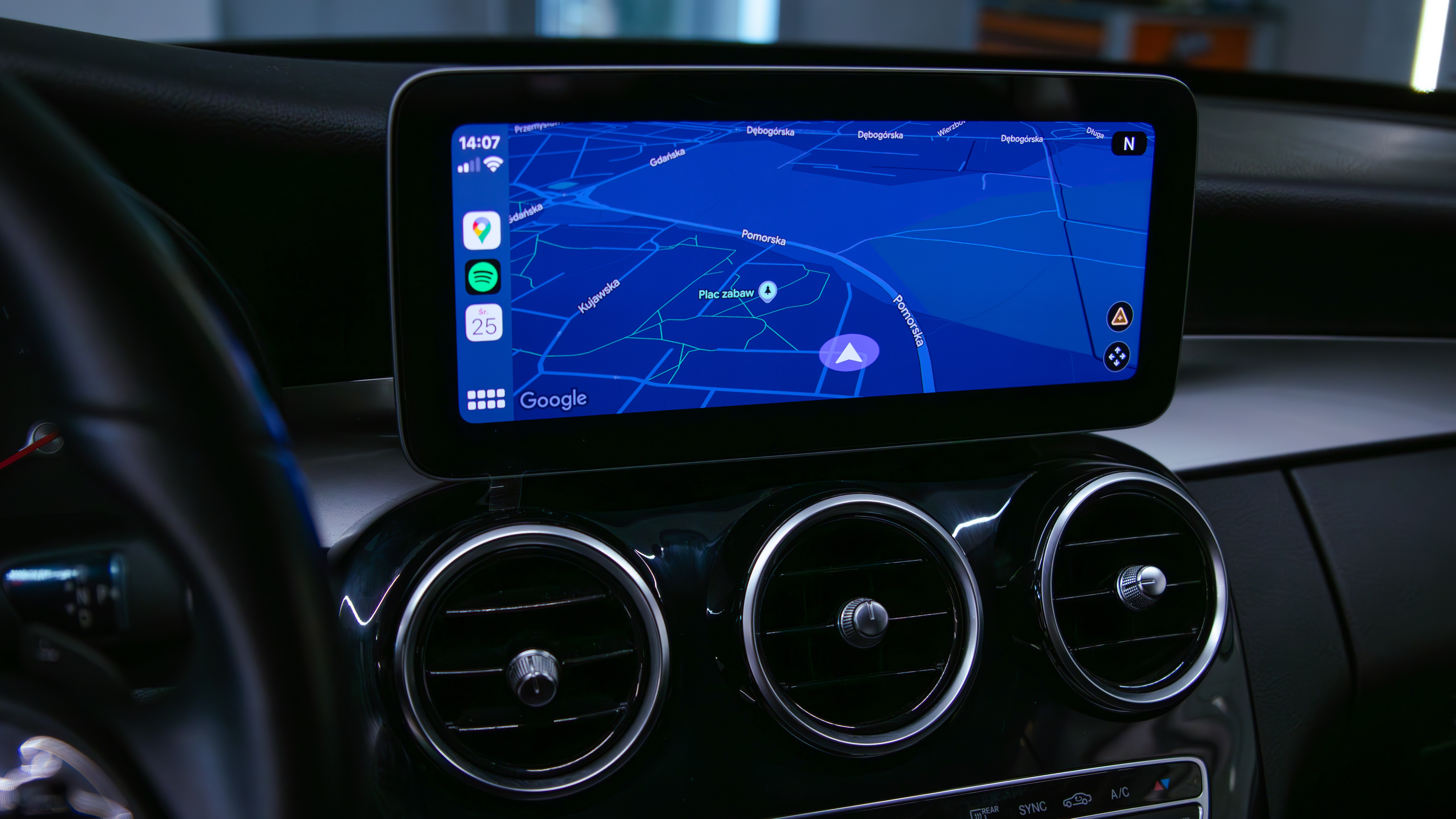 aktywacja carplay mercedes